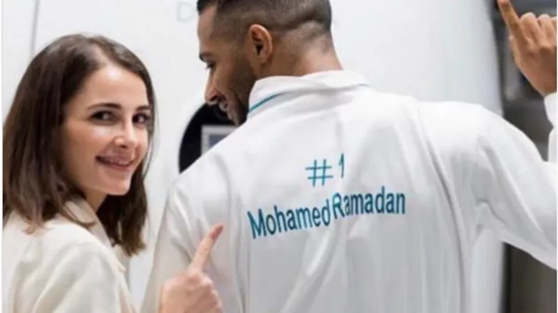 بالفيديو.. محمد رمضان برفقة ابنة أصالة فى عيادتها للتجميل بروب 