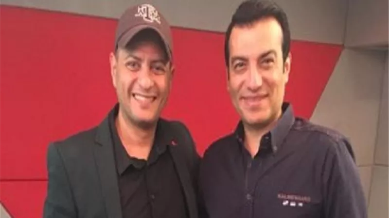 إيهاب توفيق ينتهى من تسجيل دعاء 
