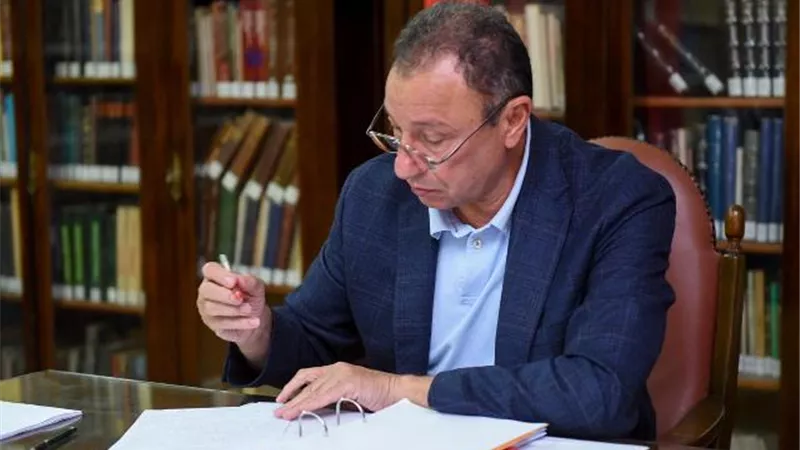 الأهلي يقرر عدم تخفيض رواتب العاملين واللاعبين والأجهزة