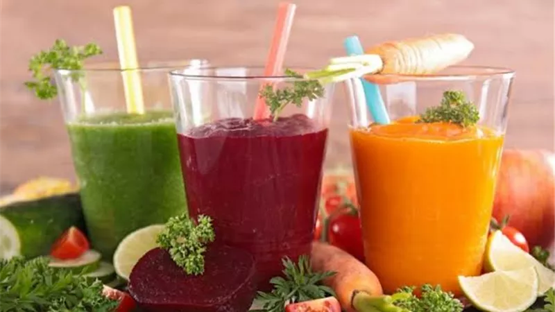 مريض الضغط المرتفع.. 10 مشروبات سريعة بعد تناول الفسيخ والرنجة