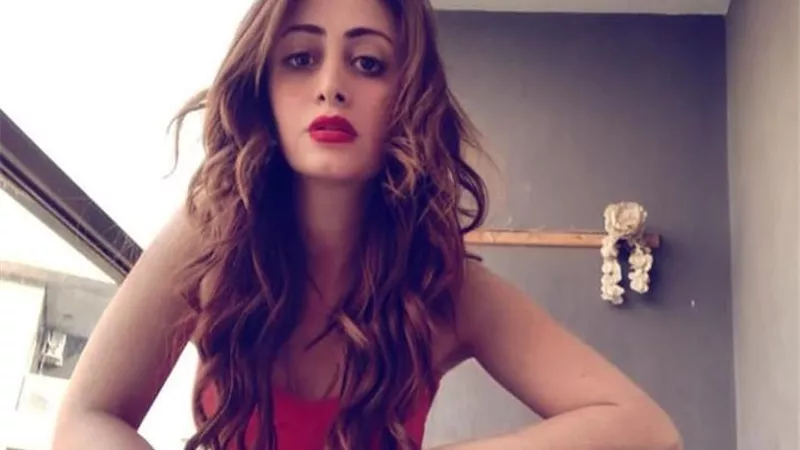 منة تيسير تتألق بصورة جديدة عبر انستجرام
