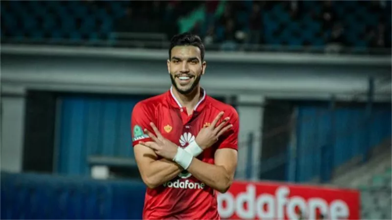 أزارو يرفض العودة للأهلي قبل رحيل فايلر