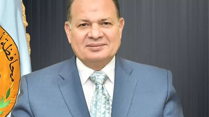 محافظ أسيوط يرسل برقيات تهنئة للرئيس السيسي ورئيس الوزراء والمحافظين بمناسبة شهر رمضان