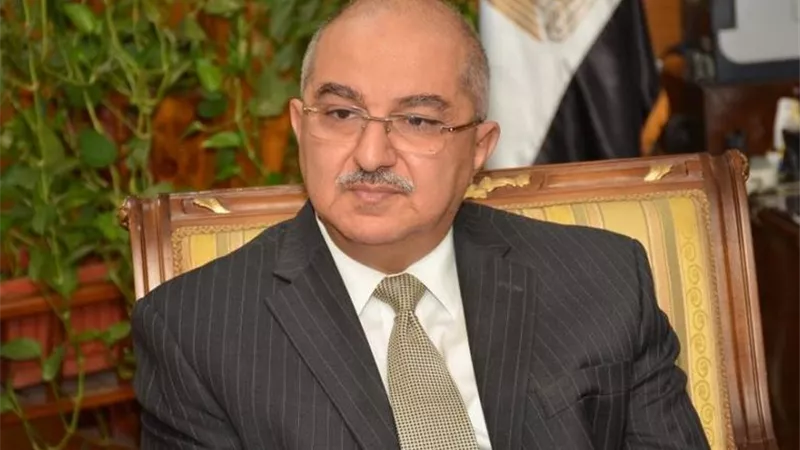 رئيس جامعة أسيوط يعلن مد أجازات أبناء الجامعة بأعضاء هيئة التدريس والعاملين العالقين بالخارج