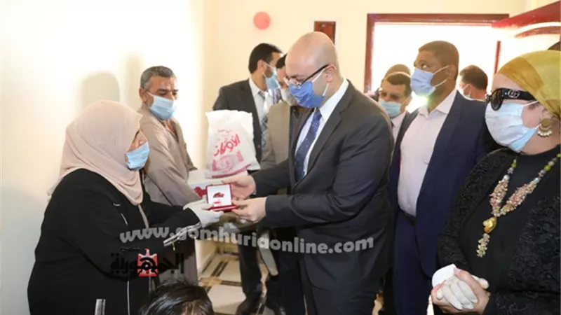 محافظ بني سويف يفتتح 10 قرى بعد تطويرها