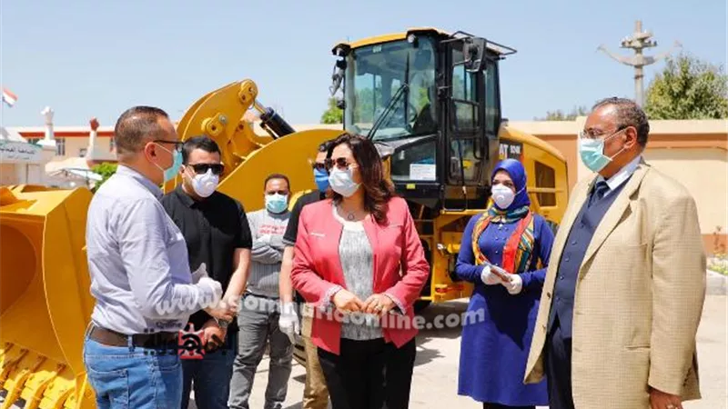 14 مليون جنيه تكلفة معدات جديدة لنظافة وتسوية طرق دمياط.صور