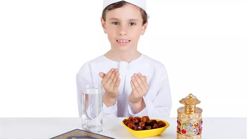 ٥ نصائح لتشجيع طفلك علي الصيام في رمضان