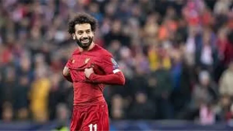 محمد صلاح يشارك متابعيه بمسلسل من الحجر الصحى..صور