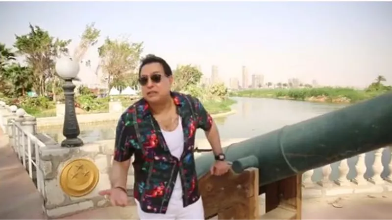 بالفيديو.. حكيم يهنئ جمهوره بشهر رمضان بجوار المدفع