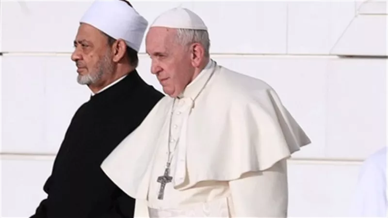 الإمام الأكبر وبابا الفاتيكان يعلنان التضامن لمواجهة آثار كورونا