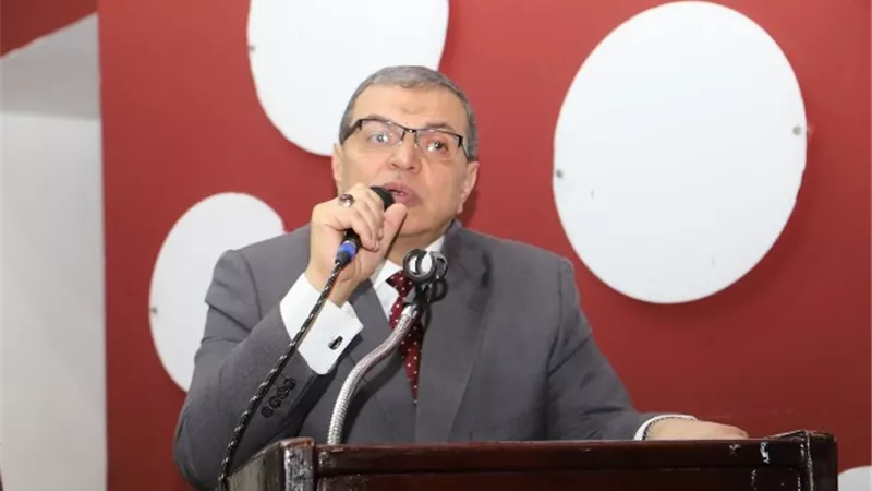 سعفان يتابع أوضاع المصريين بالخارج