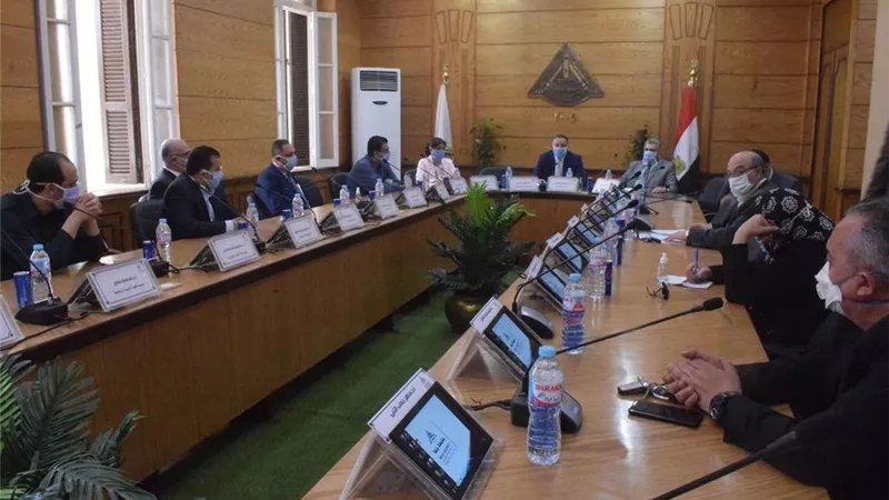 تخصيص مبنى بمستشفى بنها الجامعي لعزل مصابى كورونا من العاملين بها