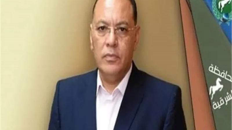 محافظ الشرقية يطمئن على معدلات الأداء فى توصيل الغاز الطبيعى بالمراكز والمدن