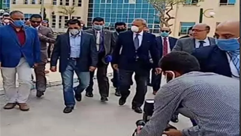 وزير الرياضة يفتتح عدد من المشروعات والملاعب بنادى العبور