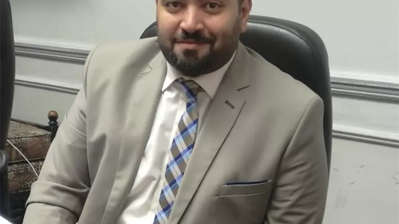 هل ينتقل كورونا عن طريق المأكولات.. وكيف نحفظ الطعام من الاصابة به.. د. محمد نبيل يجيب