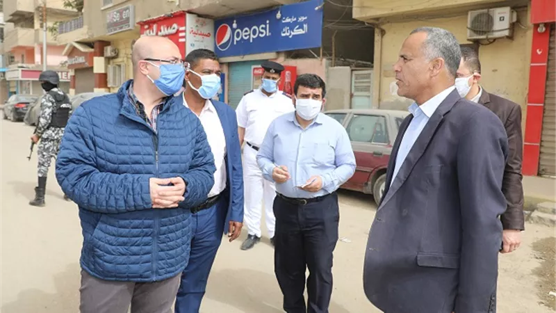 محافظ بني سويف يأمر بسرعة اصلاح تسريب مياه بأحد الشوارع