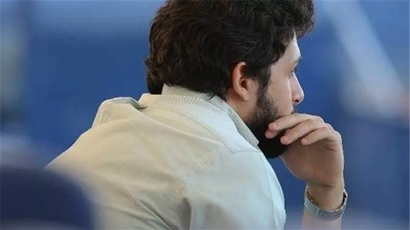 رئيس لجنة المسابقات يكشف سبب خلافه مع عامر حسين