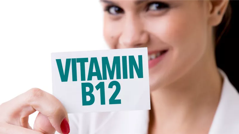 احذري نقص فيتامين B12 يهددك بمضاعفات صحية