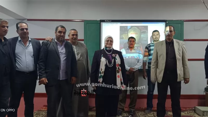 بالصور .. وكيل تعليم كفر الشيخ : هيئة تدريس أبو عقادة ضربوا أروع الأمثلة في المشاركة المجتمعية