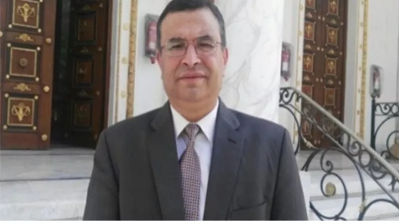 شكرى الجندى يطالب 