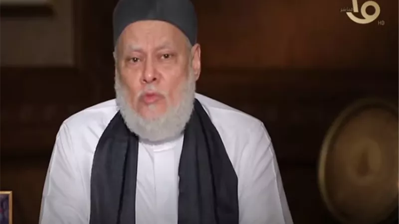 د. علي جمعة: تلاوة الذكر ترفع الغمّة وتزيل المحنة (فيديو)