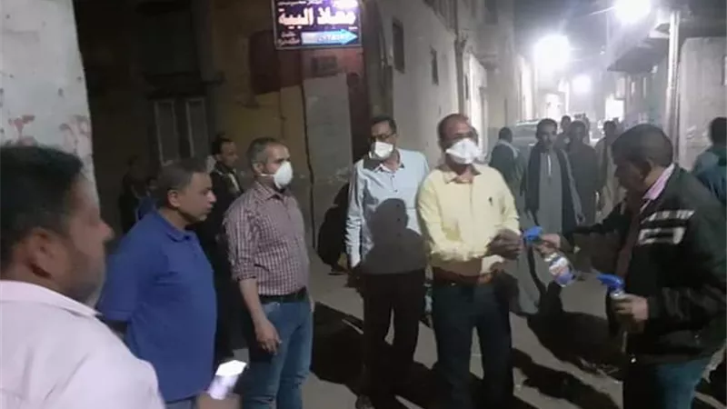 حملة نظافة وتطهير مسائية بقري مركز أسيوط...صور