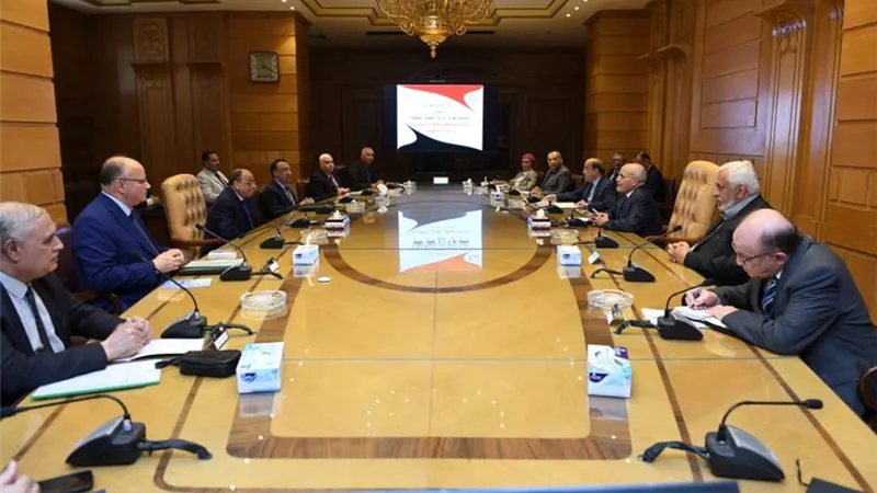 العصار و شعراوي يتابعان الموقف التنفيذي لتصنيع الأتوبيسات الكهربائية