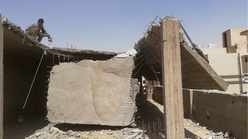 رئيس الجهاز: إزالة دور سطح مخالف بمدينة الشروق ..فيديو