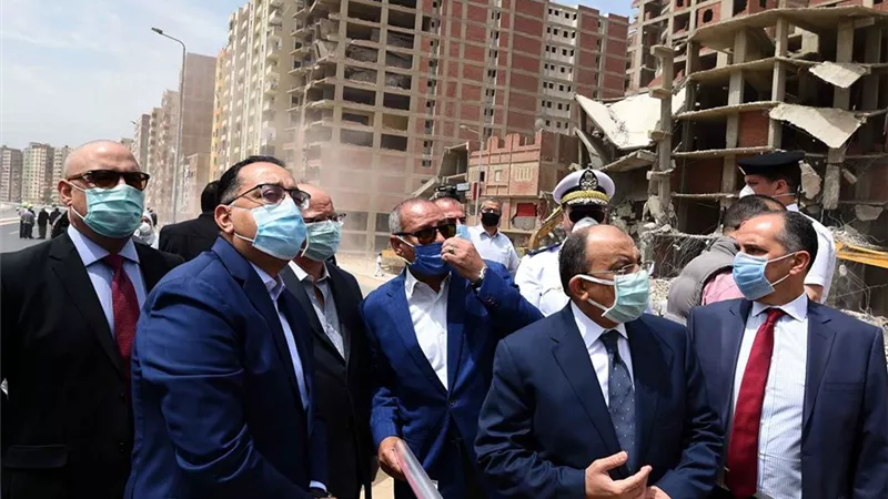 مدبولي لمحافظ القاهرة :أي مخالفة بناء تنزل على الأرض فوراً