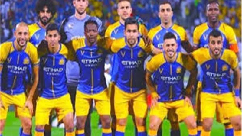نجم أهلى جدة يقترب من النصر السعودى