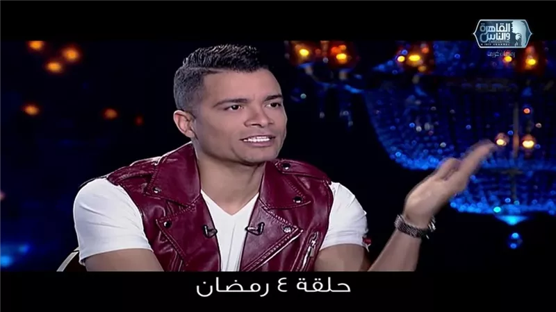 حسن شاكوش يفتح النار على عصام الحضرى
