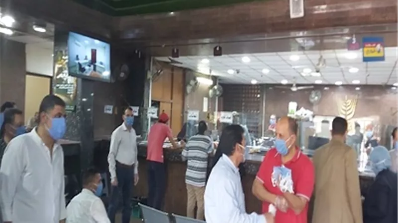صرف منحة العمالة غير المنتظمة للمتخلفين من المرحلة الأولى بفروع البنك الزراعي بالدقهلية