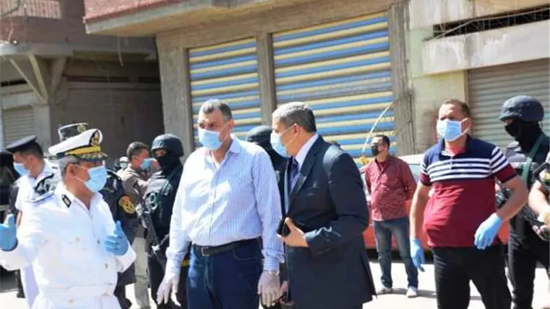 محافظة الشرقية ينفذ حملة للقضاء على ظاهرة النباشين وإزإلة التعديات.. بالصور