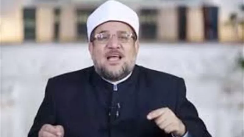 وزير الاوقاف يعلن عن وضع كبائن للتعقيم امام المساجد قريبا