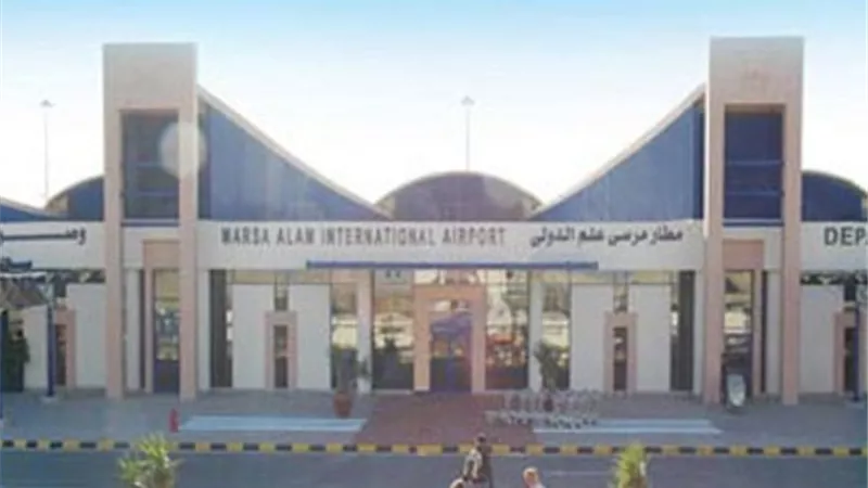 رحلة استثنائية تجلي ١٤٨ مصريا من العالقين في إندونيسيا وعمان