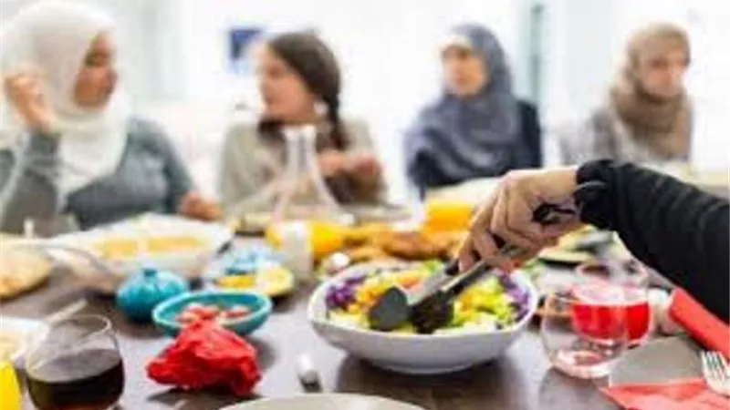 عميد معهد القلب السابق يحذر من زيادة الوزن فى رمضان.. فيديو