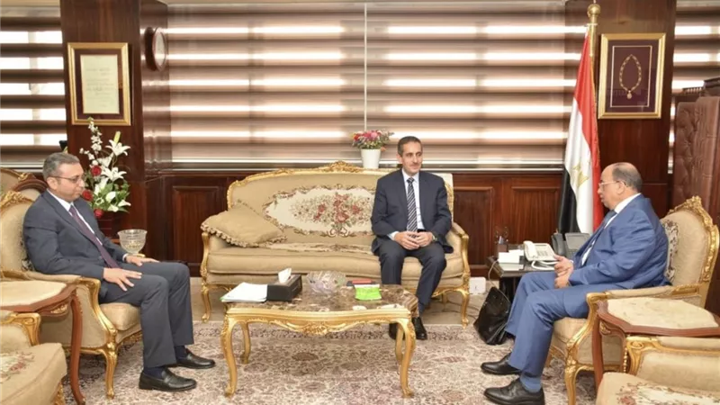 شعراوى ورحمى وعطا بحثوا تطوير منظومة القمامةبالغربية وحلول نهائية لمشكلة النظافة ورفع التراكمات