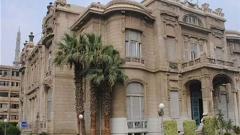 جامعة عين شمس تكشف تفاصيل إنهاء خدمة أرملة هشام عشماوى