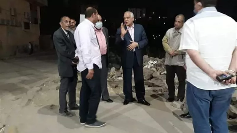 محافظ الجيزة يتفقد اعمال تطوير شارع المحولات لربط شارعي الهرم وترسا