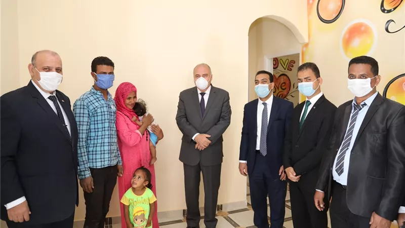 تسليم ٦٠ منزلاً بعد اعمارها للأسر الأولى بالرعاية بقريتىّ نجع الرماش والسويس بقفط