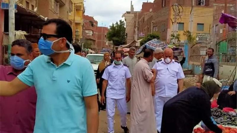 أهالى قرية برهيم يطالبون بتفعيل قرار حظر الاسواق للحد من ارتفاع الإصابة بفيروس كورونا .. صـــور
