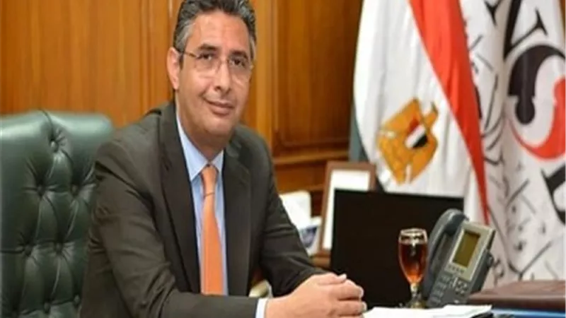 بنك ناصر يعلن موعد صرف معاشات شهر مايو