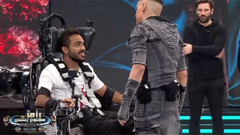 محمود كهربا يضرب رامز جلال بعد رحلة التعذيب..فيديو