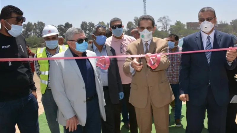 محافظ الغربية ونائبه يفتتحان مشروع الصرف الصحي بكفر داوود بالسنطة بتكلفة 38 مليون جنيه
