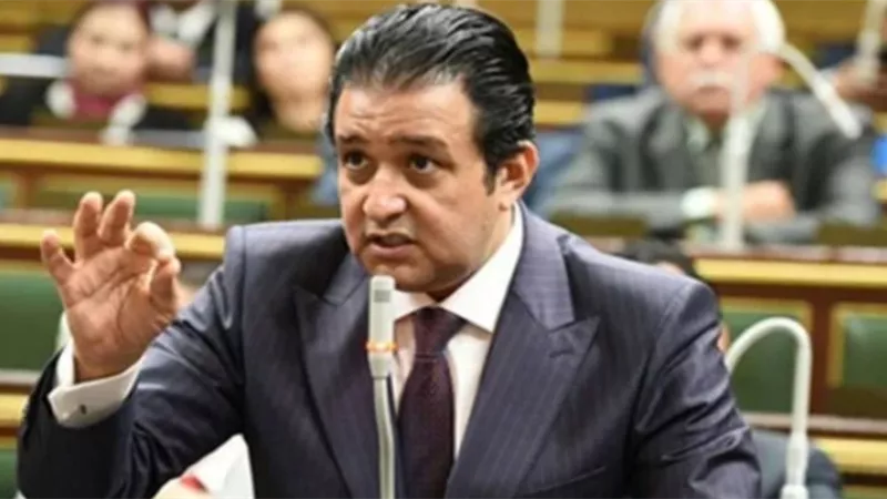 علاء عابد ينعى شهداء الواجب الوطني بمدينة بئر العبد بشمال سيناء