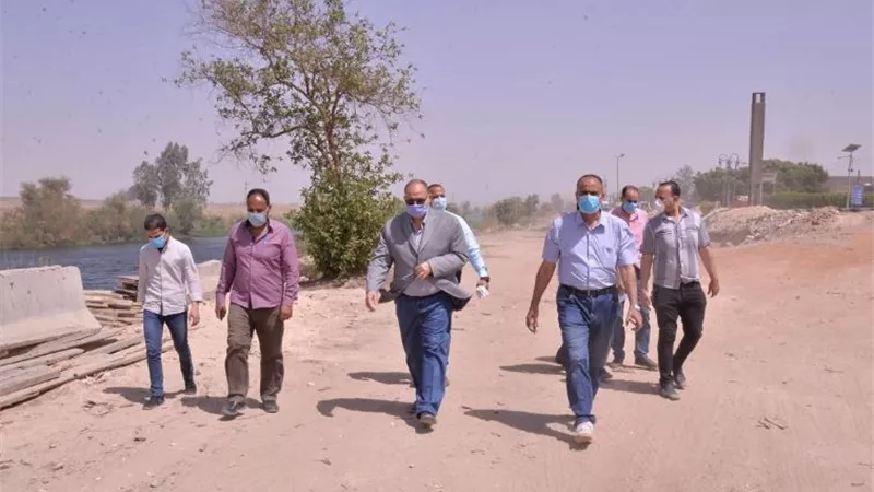 محافظ أسيوط يتفقد أعمال إنشاء المرحلة الأولى من كوبري منقباد العلوي