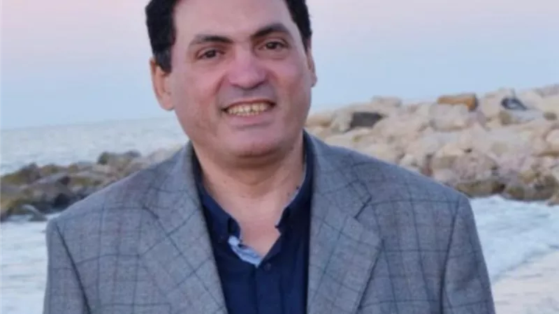 عميد ٱداب العريش انتهينا من دراسة المقررات اون لاين