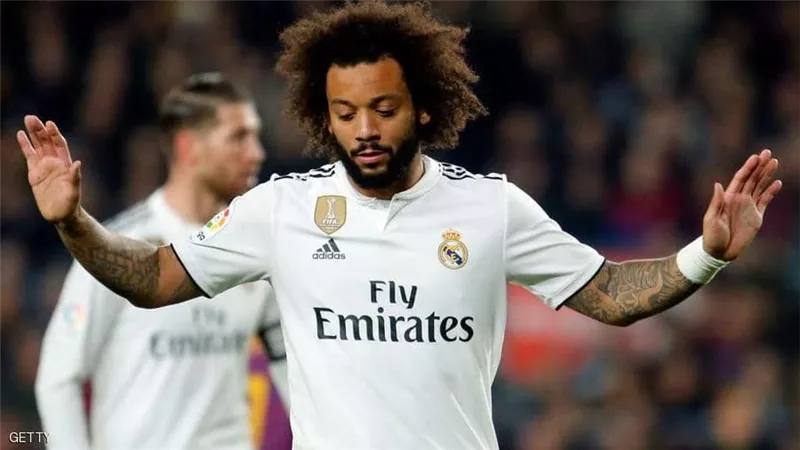 مارسيلو يحسم مستقبله مع ريال مدريد.. ويخذل رونالدو
