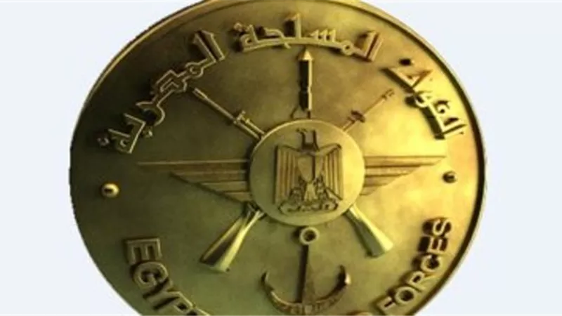 وزير الدفاع يهنئ الرئيس بمناسبة الاحتفال بذكرى العاشر من رمضان