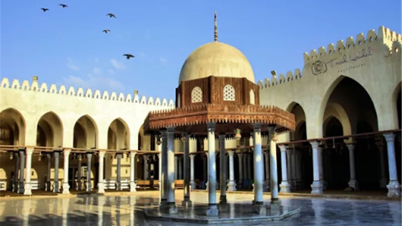 بالفيديو.. سبب اختيار مسجد عمرو بن العاص لنقل صلاة التراويح
